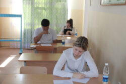 ? Последний звонок, экзамены и вручение аттестатов в Христианской СОШ «Наристе» ??